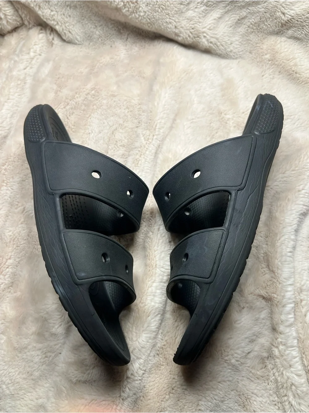 Crocs Classic Sandal 2.0 two-strap slide sandals womens size 9